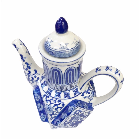 Andrea by Sadek Blue White Porcelain Tea Pot - Picture 4 of 13